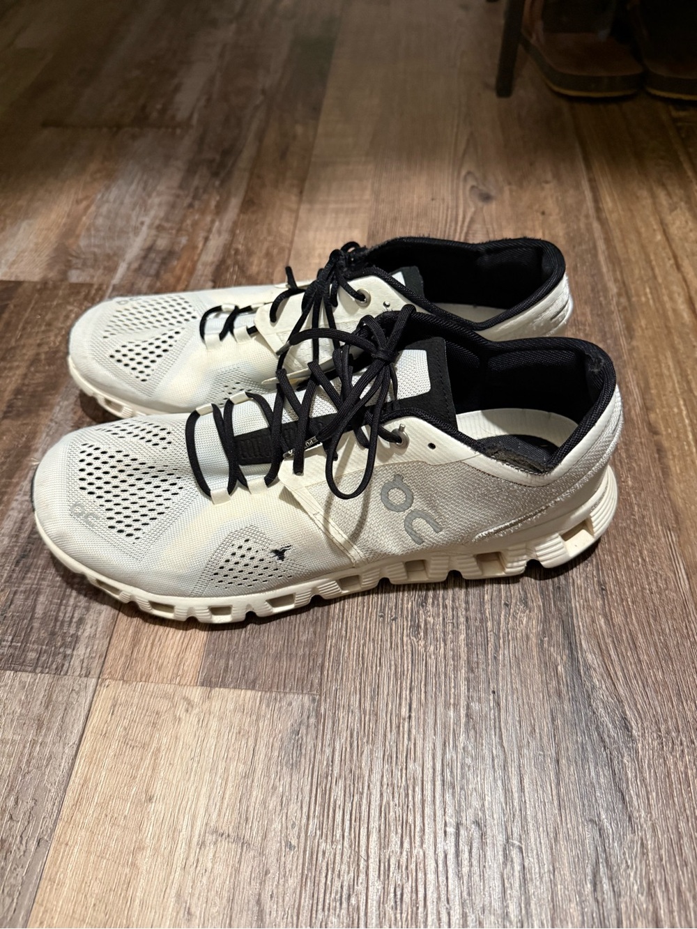 On Clouds Mens 9.5